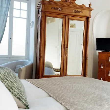 Le Clos Du Marronnier 住宿加早餐酒店 3*